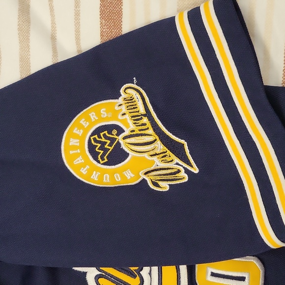 Men's Starter brand vintage wvu button up jersey, size medium - Picture 4 of 7